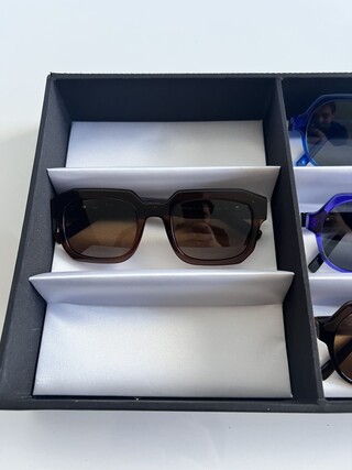 7x Optische monturen, Tom Davies, in luxe opbergdoos/displaytray